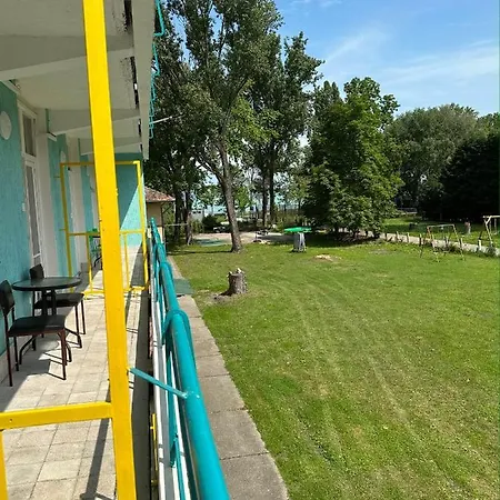 Lelle Club Hotel